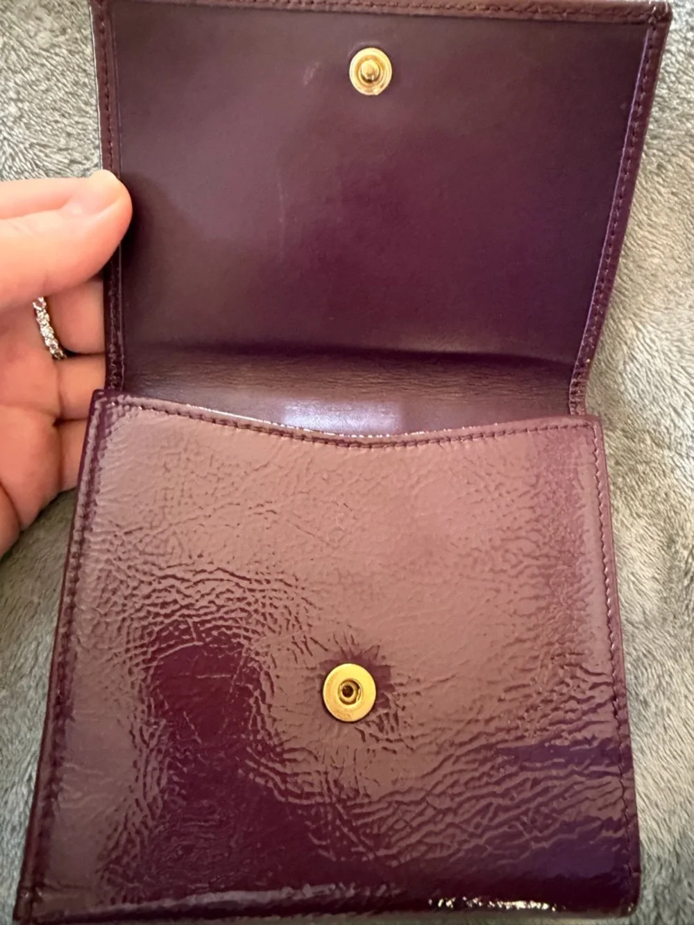 YSL Purple Patent Leather Compact Wallet / Embossed YSL Logo - Picture 7 of 7